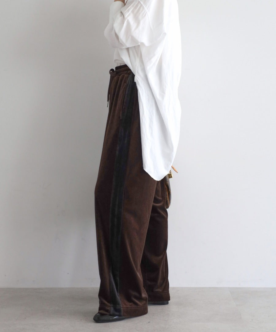 Glossy Velour Side-Line Pants [LADIES] 11