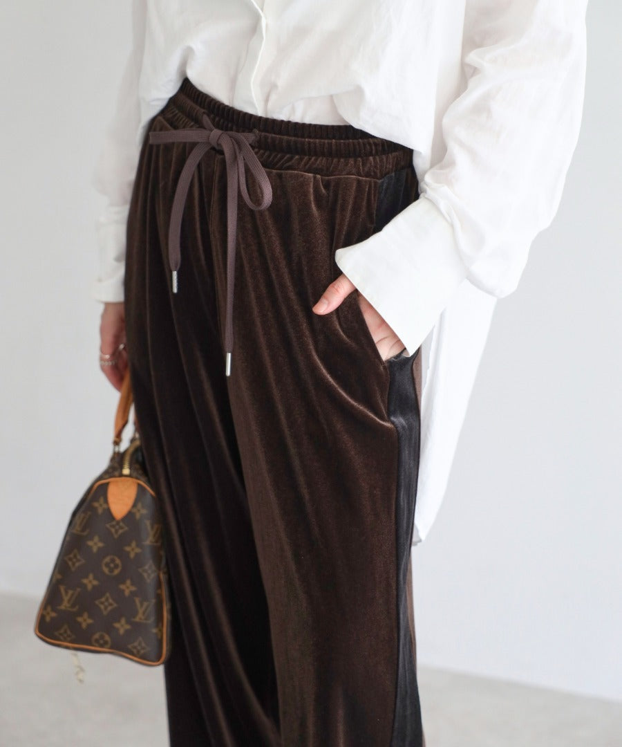Glossy Velour Side-Line Pants [LADIES] 17