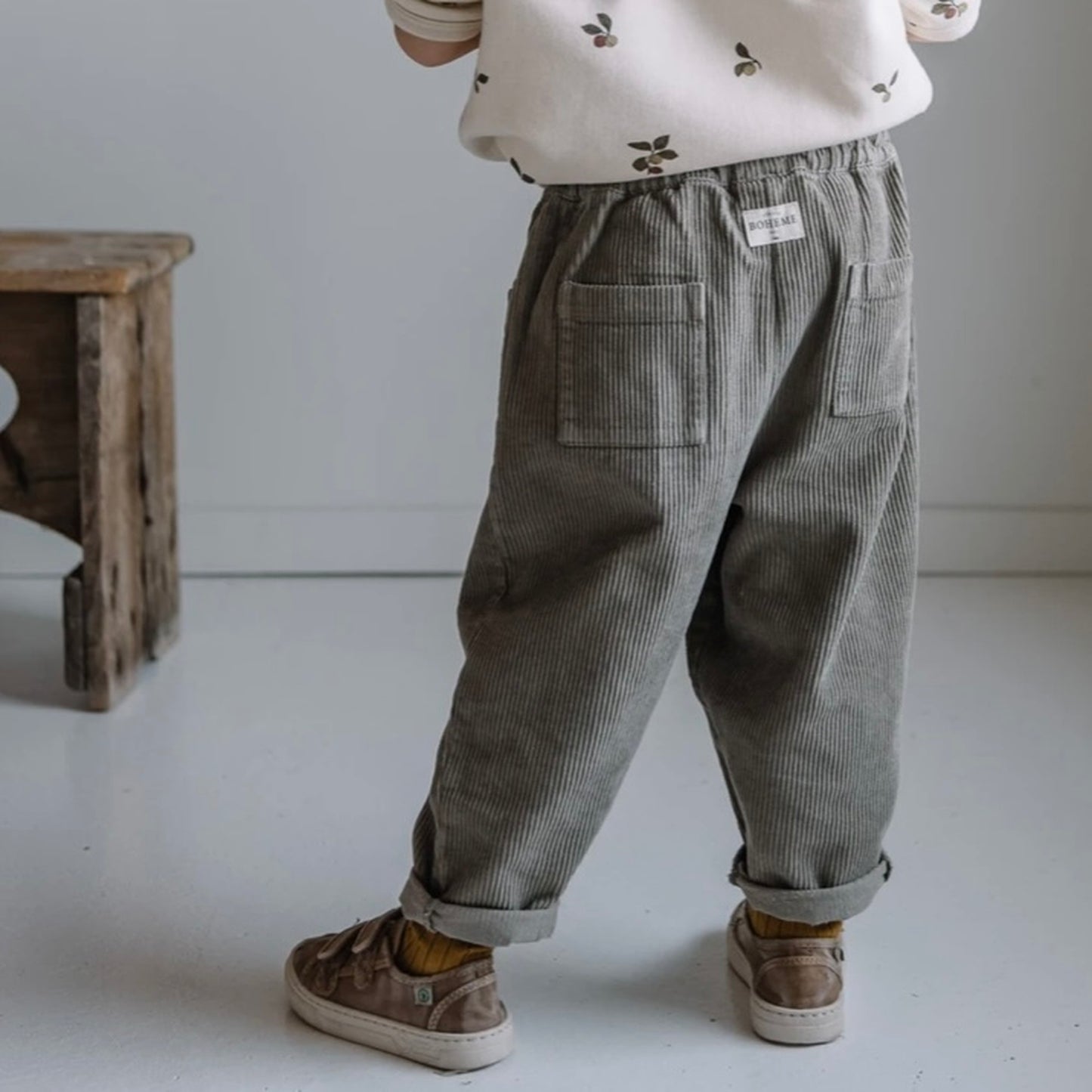 Carrot Corderoy pants / STUDIO BOHEME PARIS