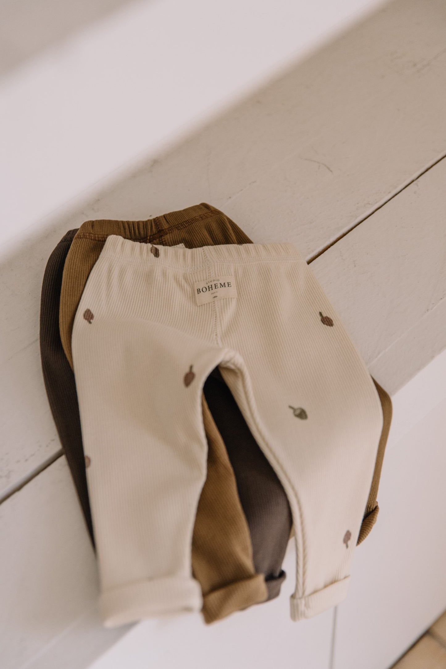 ROM POM LEGGINGS - Ecru/Artichokes [STUDIO BOHEME](22AW)