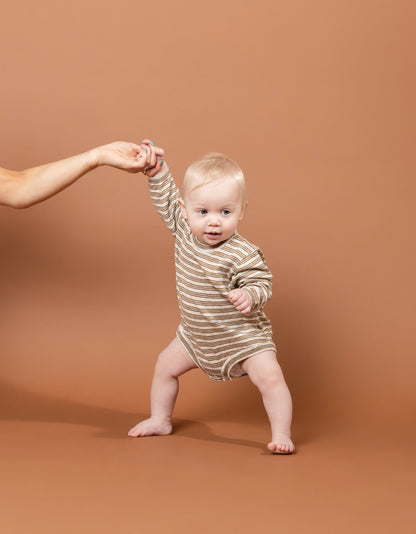 Grown / OVERSIZED ORGANIC ROMPER - MOCHA MARLE [SS22]