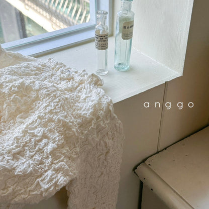 milk blouse [anggo]