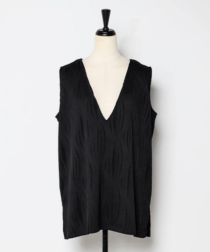 wavy pleats vest / black