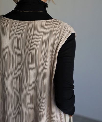 wavy pleats vest / beige