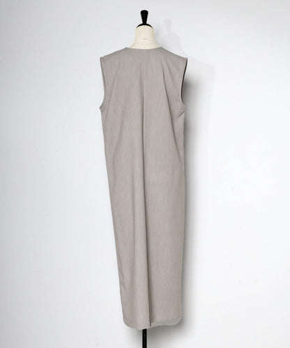 front pocket jumper skirt / gray-beige