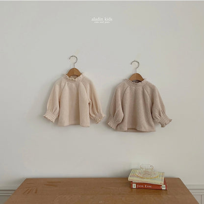 wool brush blouse / beige