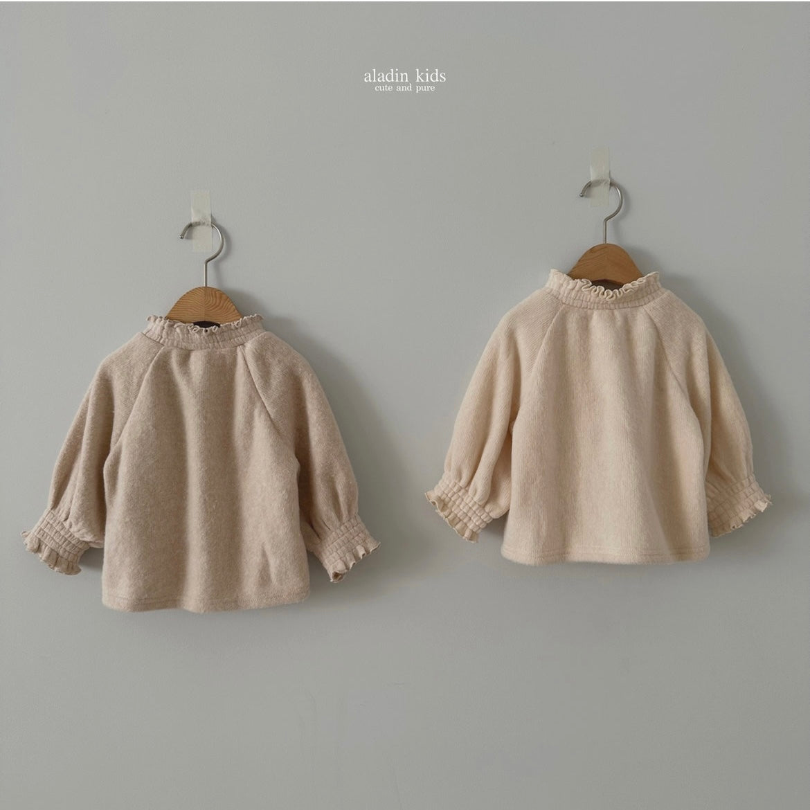 wool brush blouse / cream