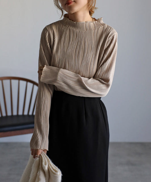 wave pleats mellow tops / beige