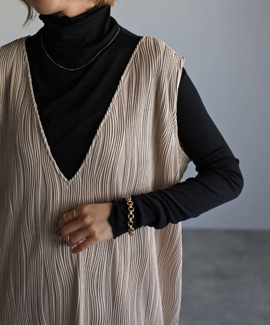 wavy pleats vest / beige