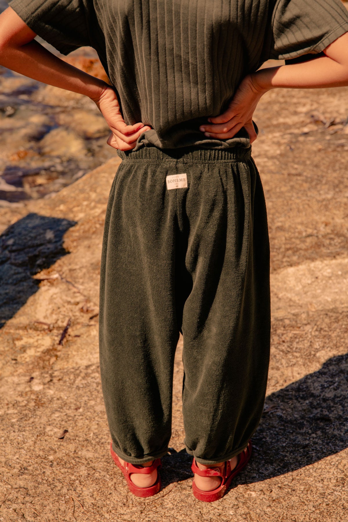 PANTS PORGY / abyssal green