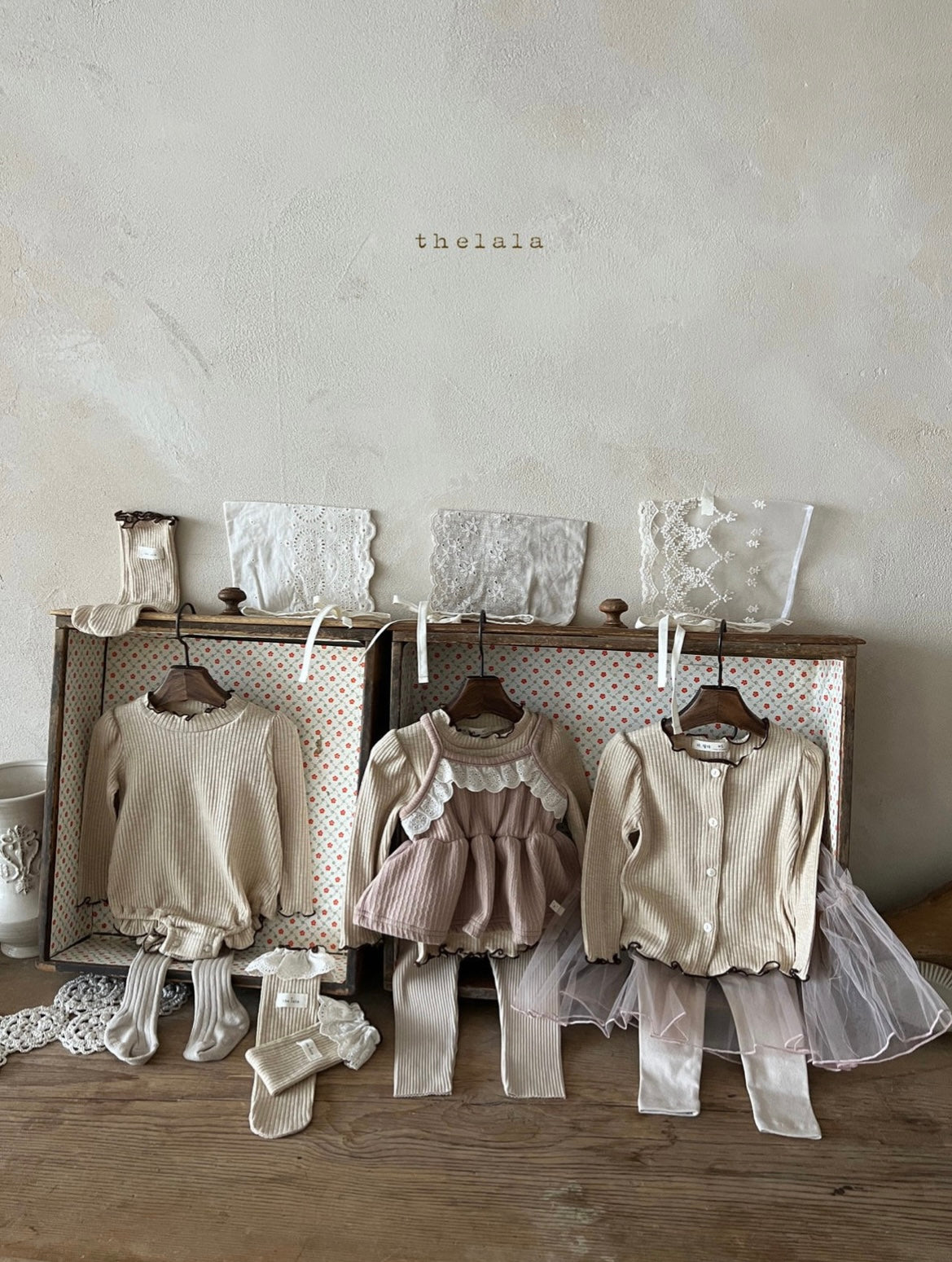 holly tee / beige