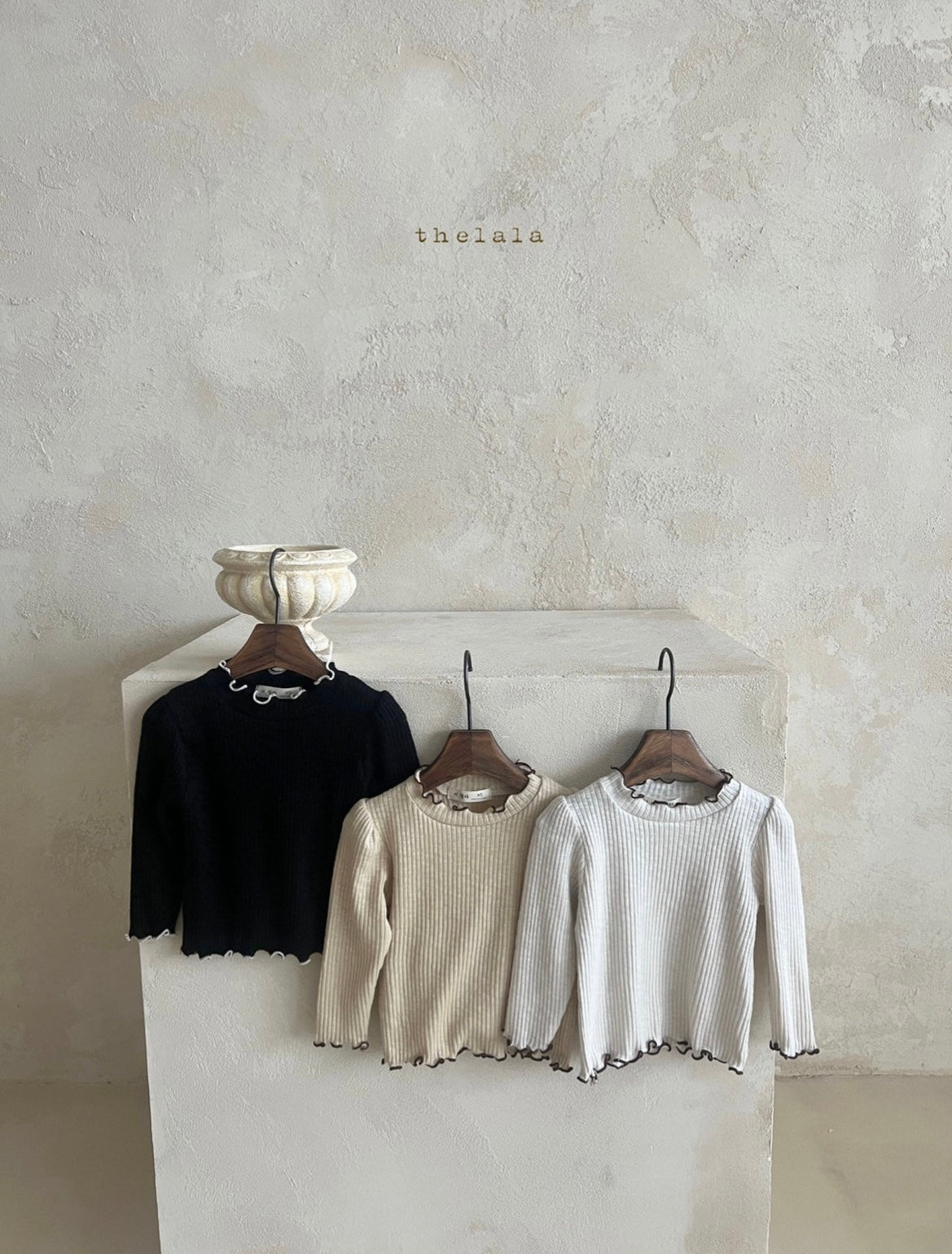 holly tee / beige
