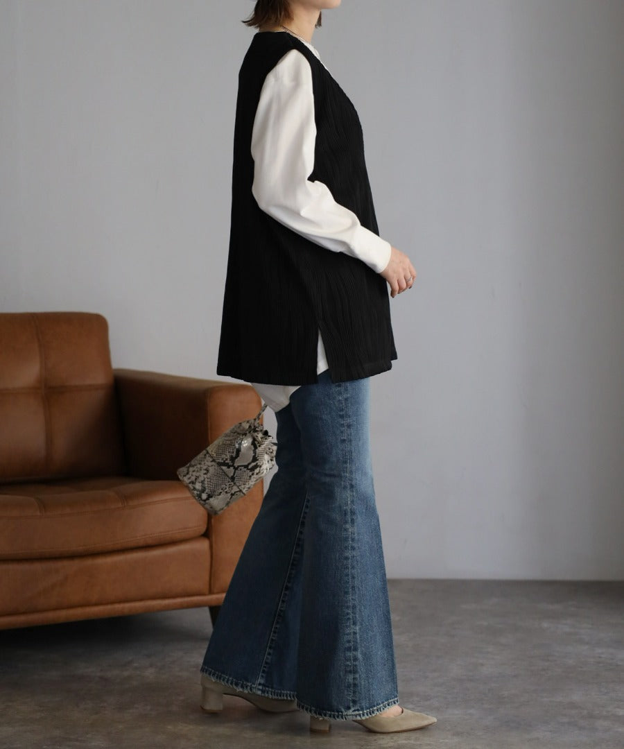 wavy pleats vest / black
